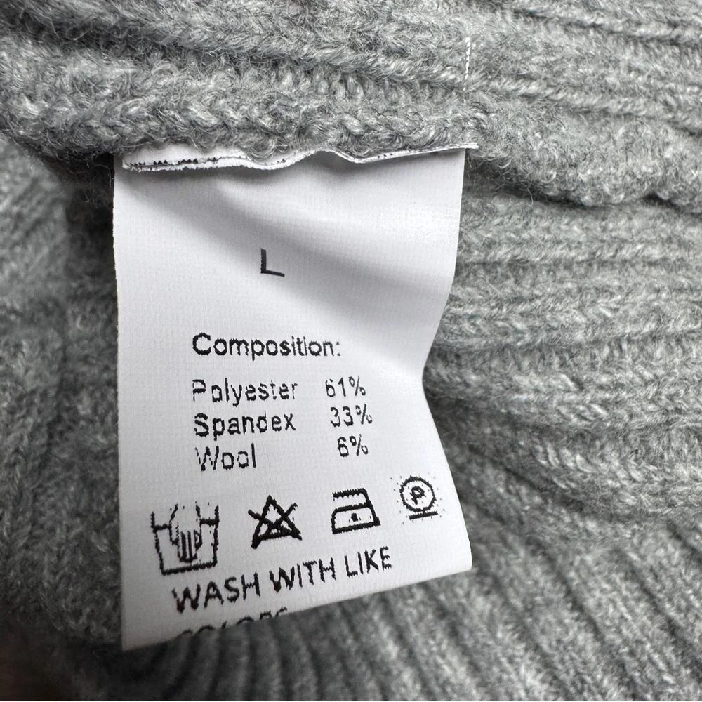 Cozy Gray Off-Shoulder Sweater Dress - Large - Picture 7 of 8